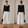 Top with button in the middle Black 6007